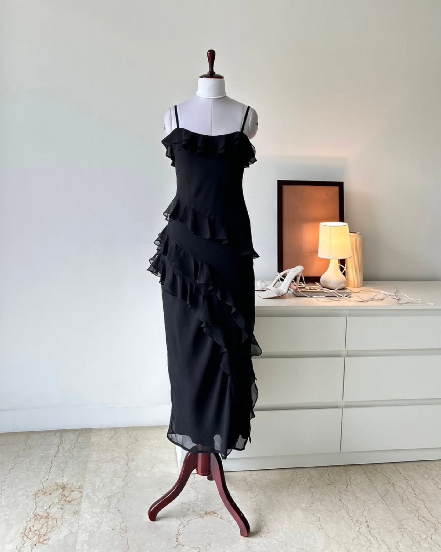 Black Frills Dress by 
N e v e r F u l l y D r e s s e d🌹