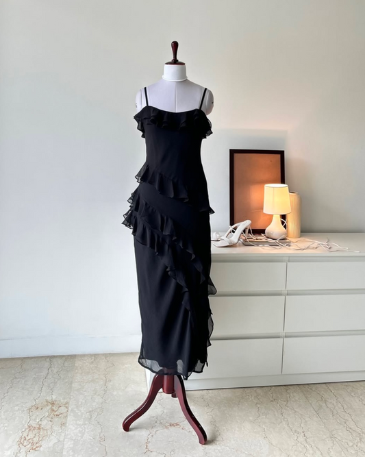 Black Frills Dress by 
N e v e r F u l l y D r e s s e d🌹